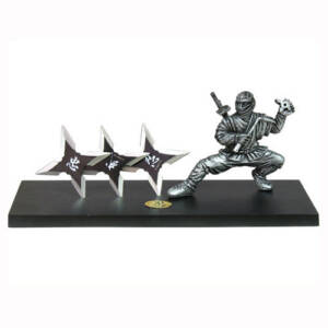 TY 0059 9 1/4" Ninja Star Table Stand with Stars