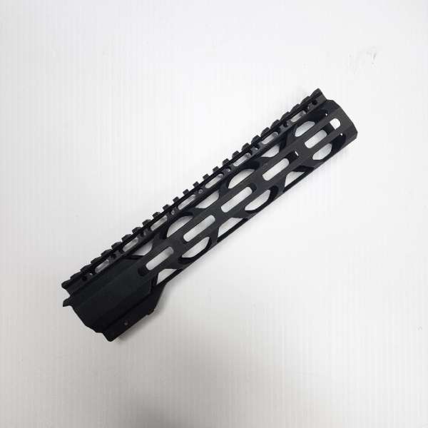 ML-TRP10 - 10'' M-Lok Free Float Trapezoid Cut Rail